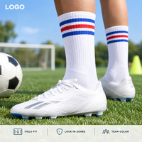 Chaussettes de football renforcées à rayures, profil mince, pour crampons, avec tableau de tailles, rayures blanches à trois couleurs sur le bord, pour une adhérence sécurisée sur le terrain