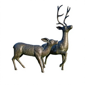 Precio Directo de Fábrica: Set de Ciervos de Bronce Hechos a Mano, Esculturas de Cierva y Reno de Tamaño Real para Jardinería y Decoración Rústica - Product Image 1