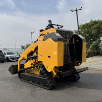 Kostenloser Versand Kleiner Günstiger Diesel-Kompaktlader mit Schaufel Verschiedene Anbaugeräte Skidsteer Bagger Mini