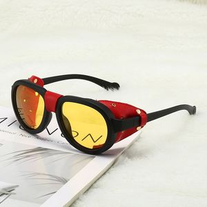 Lunettes de soleil polarisées UV400 vintage 2025 pour hommes et femmes, avec rivets, monture en cuir PU, style punk, pour la conduite, vision nocturne, Steampunk - Product Image 1