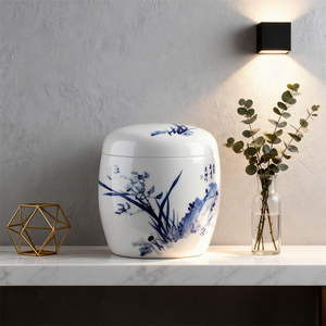 Petite urne funéraire en céramique bleue et blanche, écologique, durable, pour cendres de crémation - Product Image 4