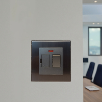 MGA Nouveau Design Populaire Vente en Gros Personnalisable Gris Noir Haute Norme 5A Interrupteur Double Pôle avec Fusible pour Utilisation à Domicile et Bureau