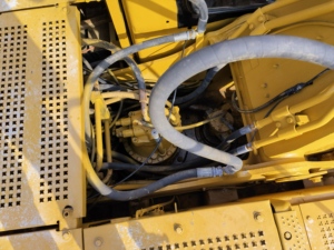 รถขุดมือสอง Cat 320BL ขนาด 20 ตัน จากโรงงานโดยตรง เป็นมิตรกับสิ่งแวดล้อม เชื่อถือได้ เหมาะสำหรับงานก่อสร้างหลากหลายประเภท - Product Image 4