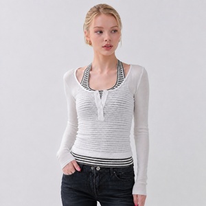 Conjunto de 2 Piezas de Punto Ajustado para Mujer, Top Halter a Rayas con Blusa de Manga Larga, Conjunto Casual Suave para Verano - Product Image 3