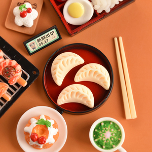 Platos en Miniatura de Resina, Modelo de Vajilla, Palillos y Cucharas para Casa de Muñecas DIY, Juguetes de Cocina Artísticos Pintados a Mano - Product Image 4