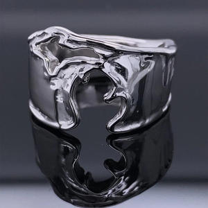 T0932 Anello Moderno in Lega Unisex, Gioiello di Tendenza dal Design Semplice Senza Pietre - Product Image 2