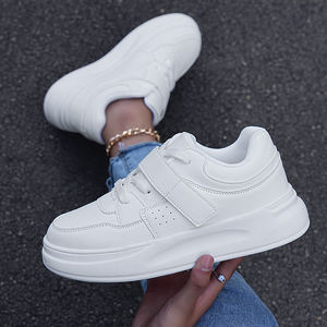 2024 nuovo stile da <span class=keywords><strong>donna</strong></span> scarpe da corsa da Tennis comode scarpe Casual alla moda scarpe da passeggio in <span class=keywords><strong>pelle</strong></span> sintetica bianche - Product Image 1