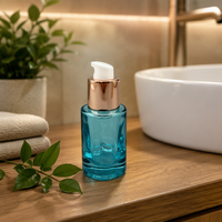 Flacon en verre cosmétique de haute qualité avec pompe et capuchon double couche, disponible pour la personnalisation