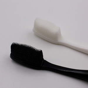 Cepillo de Dientes Manual Personalizado con Cerdas Suaves y Cabeza Pequeña para Adultos, 18.7 cm de Largo, Diseño de Alta Calidad - Product Image 2