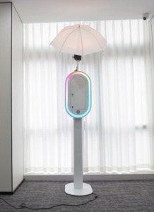 Cabina de Fotos con Espejo para Bodas, Cabina de Fotos DSLR con Pantalla Táctil de 13.3 Pulgadas, Carcasa Ligera para Cabina de Fotos con Pantalla Táctil - Product Image 5