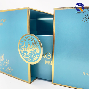 Scatola Regalo Personalizzata con Doppia Apertura e Chiusura Magnetica in Lamina d'Oro con Inserto in Schiuma EVA - Product Image 2