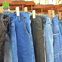Balles de vêtements d'occasion d'occasion en denim à jambes larges importées pour l'été à Dubaï