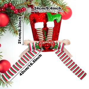 Décoration de Noël en gros : Nœud rayé en tissu rouge et vert en forme de jambe d'elfe pour le sommet du sapin – Meilleure vente - Product Image 3