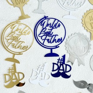 ของตกแต่งคัพเค้กอะคริลิค รูปแบบน้ำผึ้งและความหวาน สำหรับงานวันพ่อ ของตกแต่งเค้กพร้อมดีไซน์ "คุณพ่อที่ดีที่สุดในโลก" - Product Image 2
