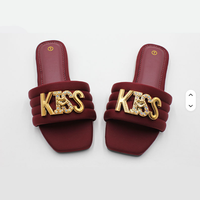 Sandales plates rembourrées personnalisées pour femmes, nouvelles arrivées, talons plats de créateur pour dames, mules et pantoufles pour femmes