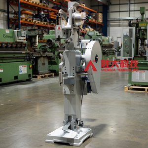 Machine à riveter automatique à <span class=keywords><strong>auto</strong></span>-perçage pour la fabrication de rivets sans couture, de boutons-pression, de vis et de goujons pour chaussures de sport, chariots et sacs à bagages - Product Image 3