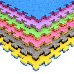 Tapis de jeu emboîtable pour bébé en EVA de 2 cm, couleurs personnalisables, matériau écologique, inodore - Product Image 1
