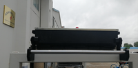 Machine industrielle automatique d'enroulement de profilés PVC, type à colle froide et raclage, pour l'équipement de revêtement de surface des cadres de portes en bois