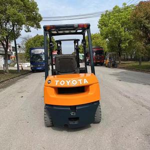 迅速発送 2.5トン フォークリフト 中古 トヨタ フォークリフト 格安 ミニディーゼル 中古 ミニフォークリフトトラック 3段マスト 日本製 - Product Image 5