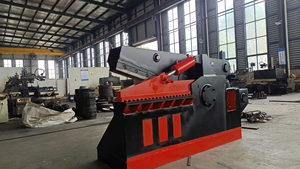 Cisaille hydraulique Q43-160T pour ferraille et acier, station de recyclage, machine de découpe de déchets ferreux, cisaille alligator - Product Image 2