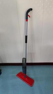 Fregona de pulverización de agua reutilizable de microfibra de limpieza fácil de nueva generación BENHENG - Product Image 2