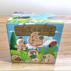 Peluche mignonne de dessin animé, jouet en peluche doux pour enfants, boîte surprise pour la chambre d'enfant - Product Image 1