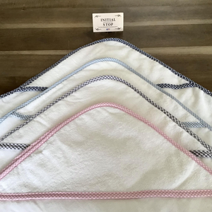 Serviette <span class=keywords><strong>de</strong></span> <span class=keywords><strong>bain</strong></span> à capuche unie <span class=keywords><strong>de</strong></span> style nouveau pour enfants avec un chapeau et une <span class=keywords><strong>cape</strong></span> portables, adaptée à la natation et au <span class=keywords><strong>bain</strong></span> - Product Image 1