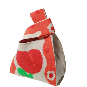 Sac à main en laine tricotée de style coréen, sac à déjeuner mignon, sac seau, sac fourre-tout, sac cadeau, sac gilet à porter à la main - Product Image 4