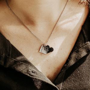 Collier en acier inoxydable personnalisé avec pendentif cœur « Mama », nom gravé, bijoux faits à la main, résistant à l'eau, cadeaux d'anniversaire personnalisés pour grand-mère - Product Image 6