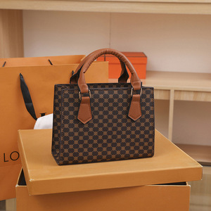 Borsa da donna di nuova 2025 alta qualità alla moda da donna Tote Messenger borsa da donna di lusso composita piccola borsa quadrata da donna - Product Image 4