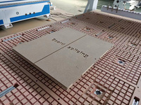Routeur CNC à commande numérique ATC linéaire 4x8 pour le travail du bois en promotion