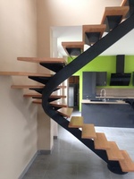 Fabricant d'usine escalier droit à quille incurvée pas cher