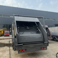 Véhicule compacteur de déchets Dongfeng Kinland VR 4x2 pour le transport vers les stations de traitement des déchets, transmission manuelle, haute efficacité de travail