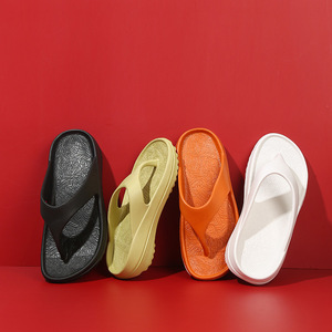 Logo personnalisable pour les nouvelles tongs plates d'été pour femmes avec clip sur le pied, légères, antidérapantes, respirantes, sandales de plage - Product Image 1