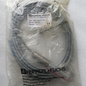 เซ็นเซอร์วัดระยะใกล้ Pepperl+Fuchs รุ่น NBB5-18GM50-E2-5M แบบเหนี่ยวนำ พร้อมขั้วต่อแบบสกรู สายยาว 5 เมตร - Product Image 1