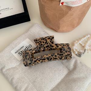 مشابك شعر أسيتات مخصصة بشعار QianJin، مجموعة إكسسوارات شعر بنقشة الفهد، مشابك شعر أسيتات سميكة - Product Image 6