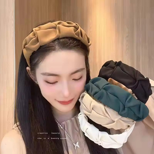 Diadema de color liso con borde plisado de estilo coreano, a la moda, retro, accesorio para el cabello para mujer - Product Image 1