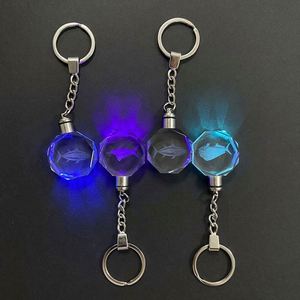 Porte-clés en cristal gravé au laser 3D avec logo personnalisé, design en forme de glaçon, souvenir touristique, cadeau promotionnel lumineux LED, durable - Product Image 3