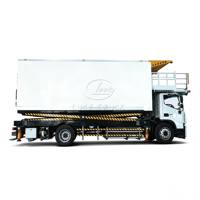 Camion de restauration aéroportuaire électrique de taille compacte adapté aux jets d'affaires et aux avions privés