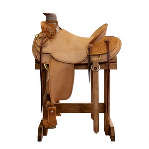 Silla de montar de carreras BS International NA94 estilo campestre, 100% cuero de vaca original, silla de montar inglesa de madera sostenible con brida y caja. - Product Image 1