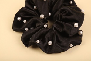 Al por mayor perla elástico Scrunchie pelo <span class=keywords><strong>de</strong></span> satén <span class=keywords><strong>de</strong></span> <span class=keywords><strong>seda</strong></span> pelo coreano <span class=keywords><strong>Scrunchies</strong></span> - Product Image 3