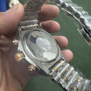 นาฬิกาข้อมือผู้ชายสีเขียวสุดหรู ระบบโครโนกราฟ ควอตซ์ ตัวเรือนเซรามิก ขอบเซรามิก สายสแตนเลสสตีล 316L เครื่องญี่ปุ่น VK สำหรับผู้ชาย - Product Image 5