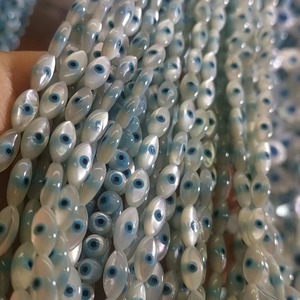 Nacre naturelle de haute qualité Marquise Evil's Eye Stone - Product Image 3