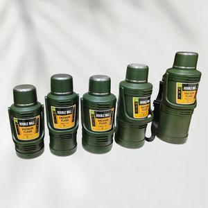 <span class=keywords><strong>Thermos</strong></span> isotherme en acier inoxydable de grande capacité (<span class=keywords><strong>4</strong></span> <span class=keywords><strong>litres</strong></span>) avec poignée, idéal pour le camping, les voyages et les activités de plein air - Product Image 6
