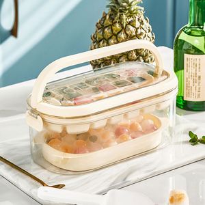 Moldes para Cubitos de Hielo Pequeños para Congelador, Paquete de 2 Bandejas para Cubitos de Hielo con Asa y Contenedor, Bandeja de Fácil Desmolde con 54 Rejillas - Product Image 6