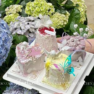 Decoraciones para Pastel del Día de San Valentín con Miel y Dulzura, Adornos Acrílicos 3D de Mariposas, Corazones de Madera, Insertos para Pastel - Product Image 1