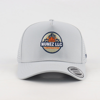 Casquettes de golf 5 panneaux hautement respirantes, imperméables, avec perforations laser, patch brodé à la main, motif à pois, logo personnalisé OEM, sport