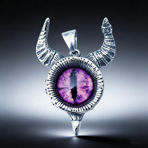 yunnique Collier pendentif Œil protecteur en argent tibétain, forme de pointe, serti clos, design géométrique, pendentif unique sans chaîne - Product Image 3