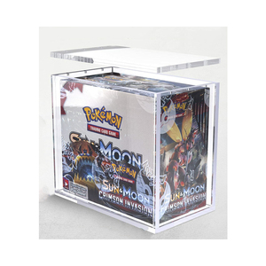 Estuche Acrílico Transparente Ecológico de PMMA Lucite para Caja de Exhibición de Cartas Pokémon Japonesas con Cubierta Magnética y Base Negra - Product Image 2