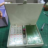 Boîtes de rangement universelles à grande capacité en cuir PU personnalisables, estampées à chaud, à rabat, pour tuiles de mahjong, pour usine